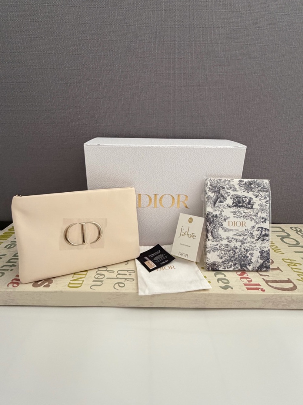Dior Gift Box with Cream Makeup Bag  Safari Notebook Small Pouch Samples GWP